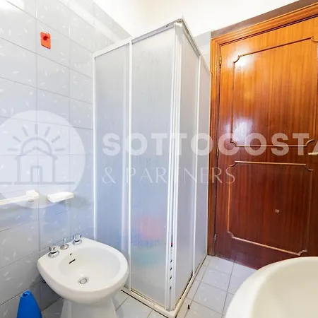 Mandorli Flat 2
